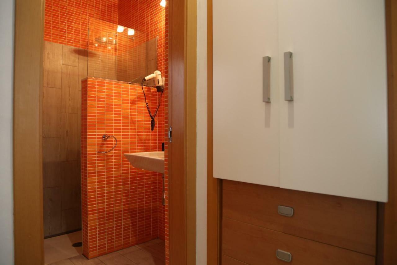 Las Coles Apartasuites Xativa Luaran gambar